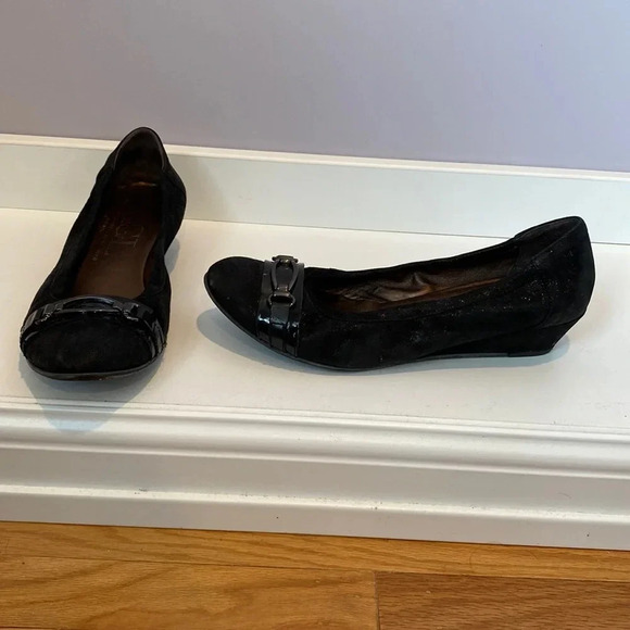 AGL black closed toe shoes with low heel size 41 - Picture 1 of 14